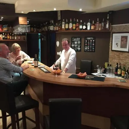 ★ Stylish & Cozy In Valentina Heights Boutique ★ 아파트 반스코